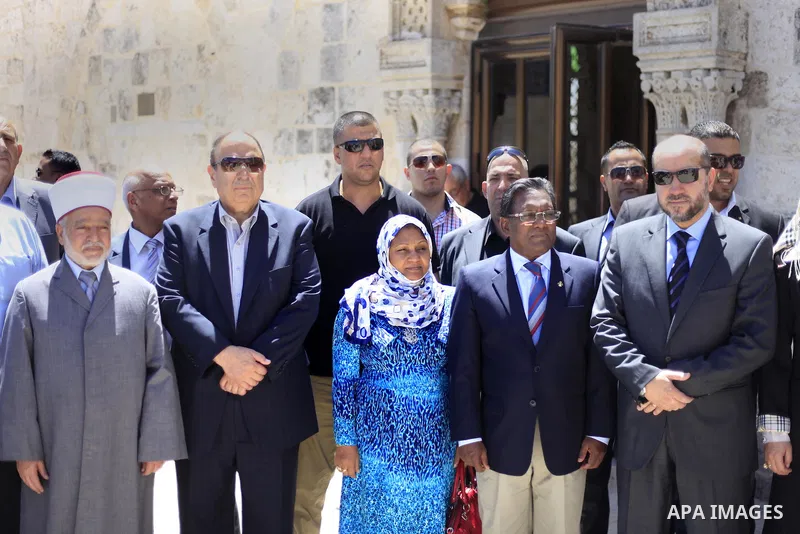 Maldives' President Mohammed Waheed Hassan visits the Al-Aqsa Mosque,during a celebrate the Islamic holiday of Isra Mi'raj in the Jerusalem old city, on June 06, 2013. The holiday marks what Muslims believe is Prophet Mo...