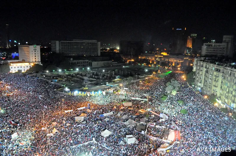 Egyptian opponents of ousted president Mohamed Morsi gather at Tahrir Square in Cairo, Egypt, 26 July 2013. Egyptian authorities on 26 July ordered ousted president Mohammed Morsi to be detained for 15 days pending furth...