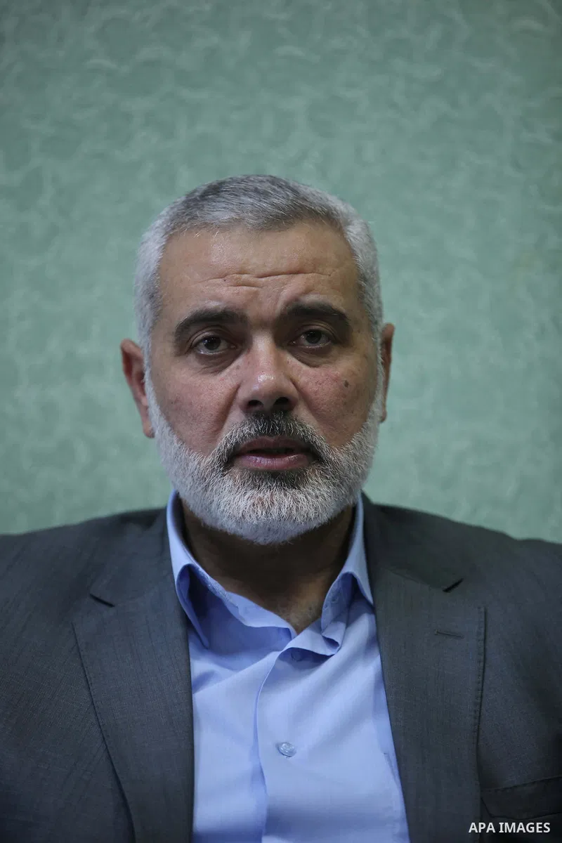 Palestinian Prime Minister in Gaza Strip Ismail Haniyeh visits the Jordanian military field hospital, in Gaza Stip on Oct. 22, 2013. Photo by Ashraf Amra