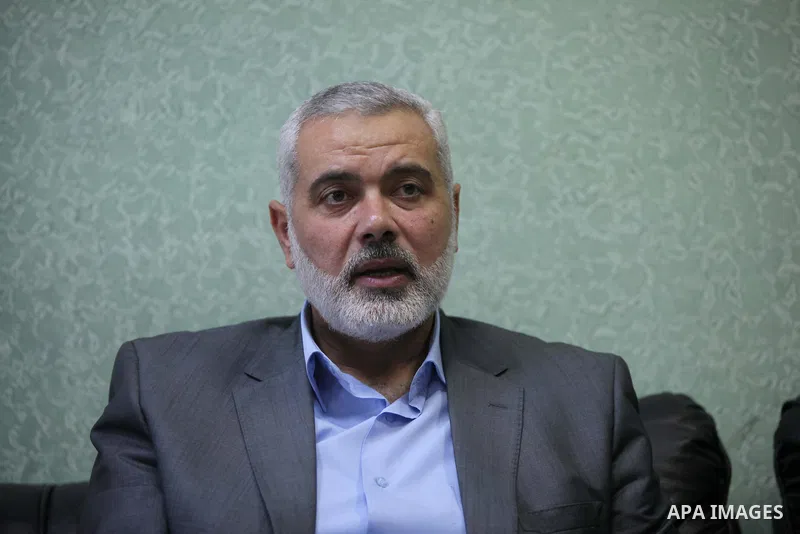 Palestinian Prime Minister in Gaza Strip Ismail Haniyeh visits the Jordanian military field hospital, in Gaza Stip on Oct. 22, 2013. Photo by Ashraf Amra