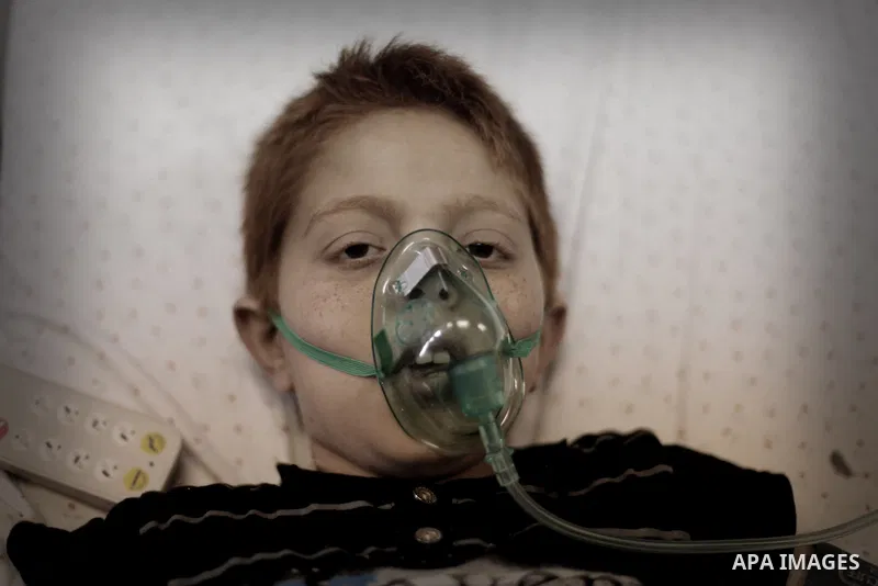 A Palestinian boy receives a dialysis treatment at a hospital in Gaza City on November 11, 2013. The Palestinian Minister of Health in Gaza Strip, Mufid Al-Mukhalalati, has warned that frequent power outages could result...