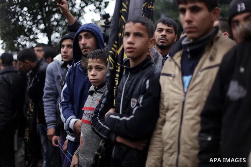 Palestinian supporters of the Islamic Jihad take part in a demonstration against resuming peace talks with Israel in Gaza City, Jan. 10, 2014. In recent weeks, U.S. Secretary of State John Kerry has stepped up involvemen...
