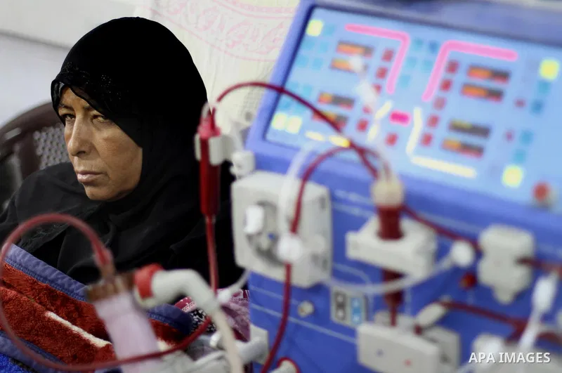 Palestinian patients undergo kidney dialysis at al-Shifa hospital in Gaza City on Jan. 26, 2014. which suffer from a lack of medicine due to the the Israeli blockade on the Gaza Strip. Photo by Mohammed Asad