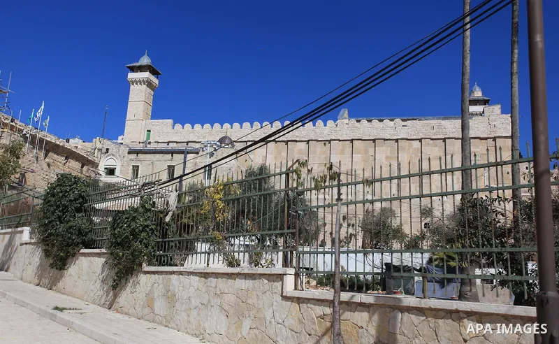 A picture shows the Ibrahimi Mosque in the southern West Bank city of Hebron on February 25, 2014. On February 25, 1994, Israeli settler Baruch Goldstein used an assault rifle to gun down worshippers in the Ibrahimi Mosq...