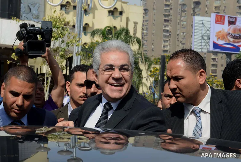 Egyptian presidential hopeful Hamdeen Sabahy arrives to formally submit the documents required for his presidential candidacy to Egyptian presidential elections commission, in Cairo, Egypt, 19 April 2014. Leading Egyptia...