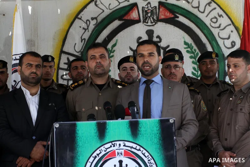 A spokesman of the Palestinian ministry of interior in Gaza strip, Iyad Al-Bozum speaks during a press conference to announce the names of the released from the Palestinian prison in Gaza City April 21, 2014. Palestinian...