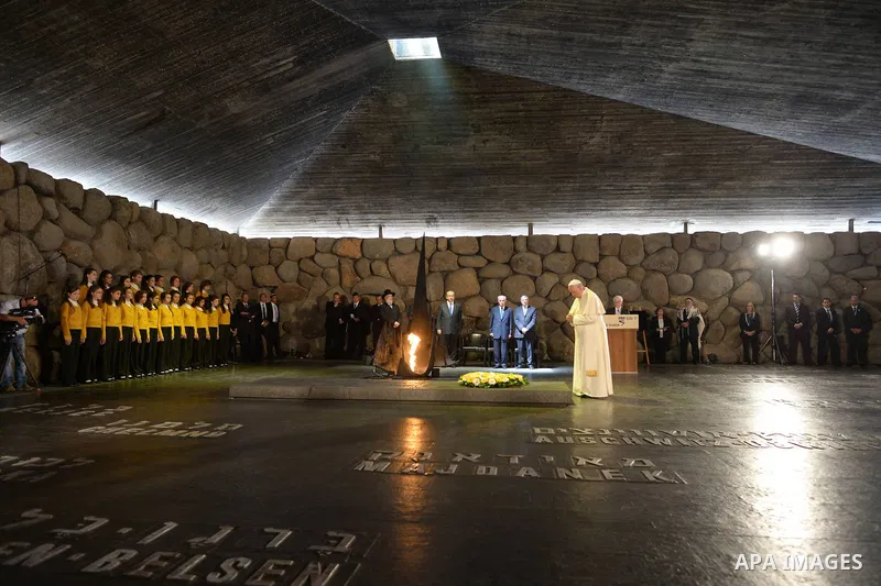 Pope Francis visits the Yad Vashem Holocaust Museum in Jerusalem, attended by Israeli President Shimon Peres and Prime Minister Benjamin Netanyahu on May 26, 2014. In his first Middle East tour since his anointment in 20...