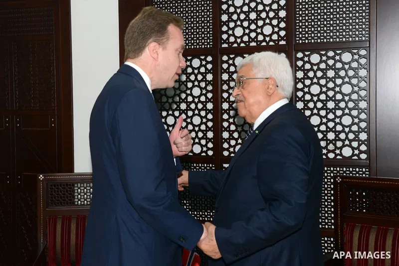 Palestinian President, Mahmoud Abbas (Abu Mazen) meets with Norway Foreign Minister, in the West Bank city of Ramallah, on May 28, 2014. Photo by Thaer Ganaim