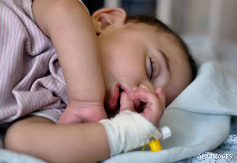 Palestinian Children rests at the Shifa hospital to receiving treatment, in Gaza City, on August 2, 2014. The Israeli army gave a first indication it was ending operations in parts of Gaza, while continuing to bombard ot...