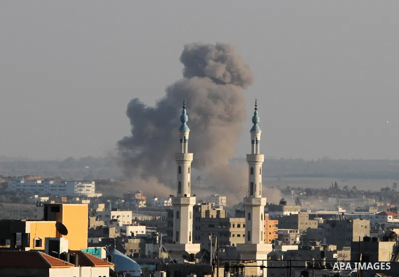 Smoke rises during an Israeli offensive in the east of Gaza City August 03, 2014. Israeli ground troops withdrew from the Gaza Strip, but airstrikes continued, killing at least 15 Palestinians. The Palestinian death toll...