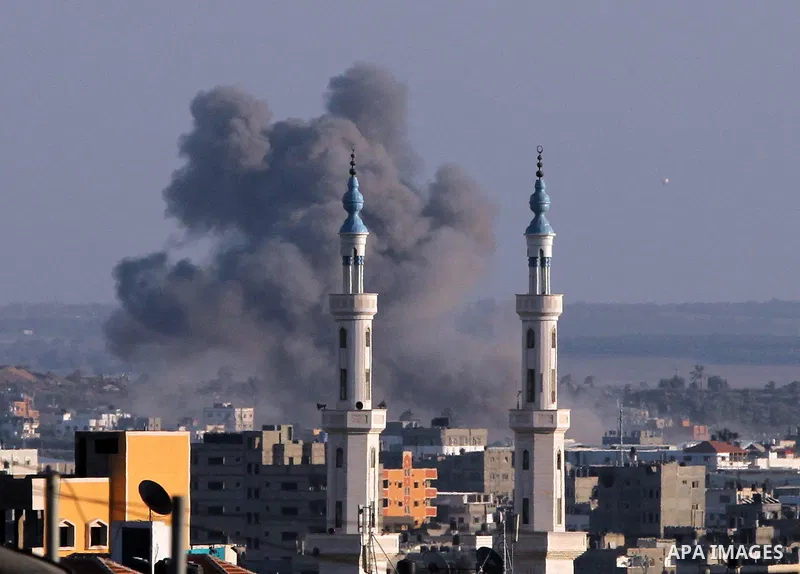 Smoke rises during an Israeli offensive in the east of Gaza City August 03, 2014. Israeli ground troops withdrew from the Gaza Strip, but airstrikes continued, killing at least 15 Palestinians. The Palestinian death toll...
