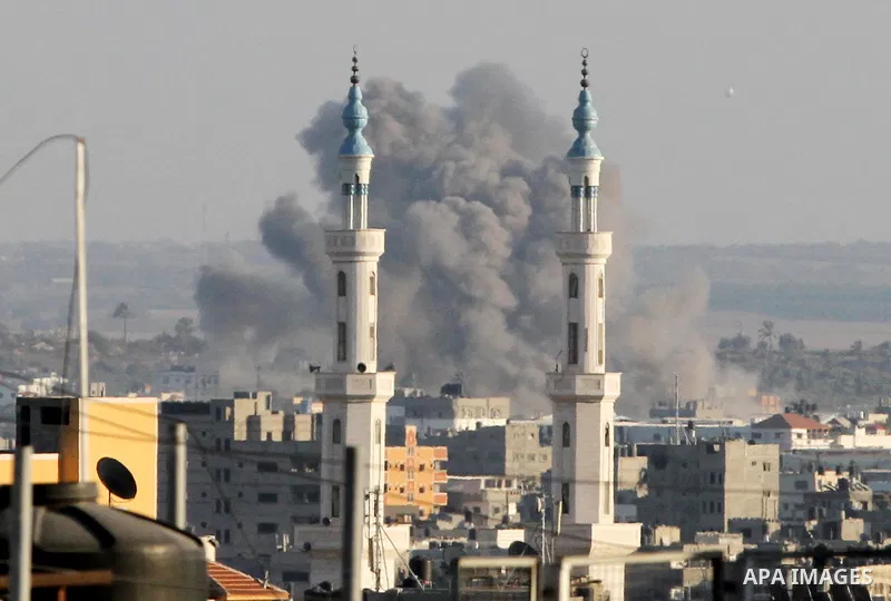 Smoke rises during an Israeli offensive in the east of Gaza City August 03, 2014. Israeli ground troops withdrew from the Gaza Strip, but airstrikes continued, killing at least 15 Palestinians. The Palestinian death toll...