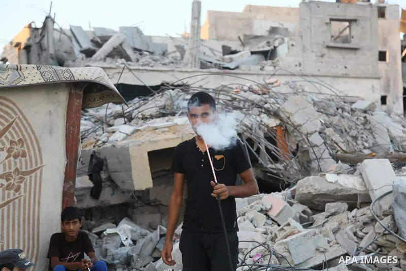Palestinians return to their houses in Beit Hanoun after a ceasefire was declared, in northern Gaza strip on August 28, 2014. Israel and Palestinians both boasted of victory in the Gaza war but analysts say Hamas receive...