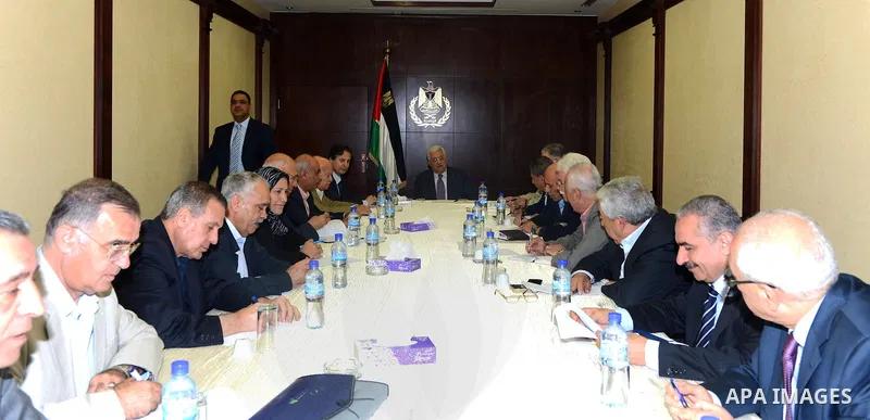Palestinian President Mahmoud Abbas meets with the members of the Central Committee of the Fatah movement, in the West Bank city of Ramallah, September 11, 2014. Photo by Osama Falah