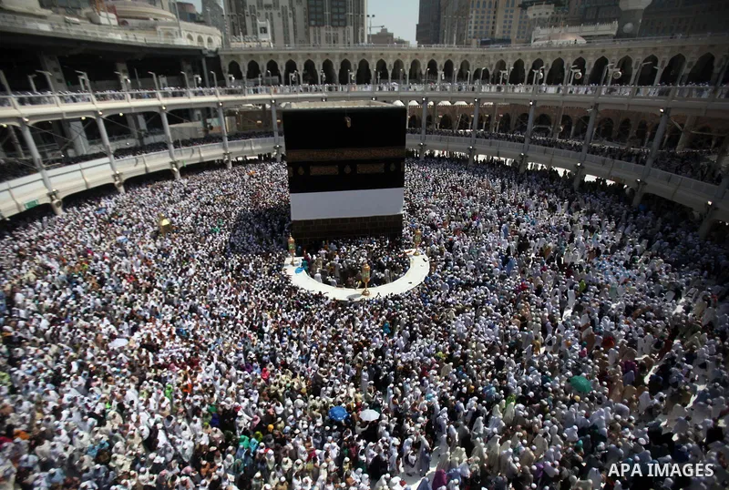 Muslim pilgrims circumventing around the holly Kaaba located in the center of the Haram Sharif Great Mosque, during the Muslim's Hajj 2014 pilgrimage, in Mecca, Saudi Arabia, 25 September 2014. According to the Muslims h...