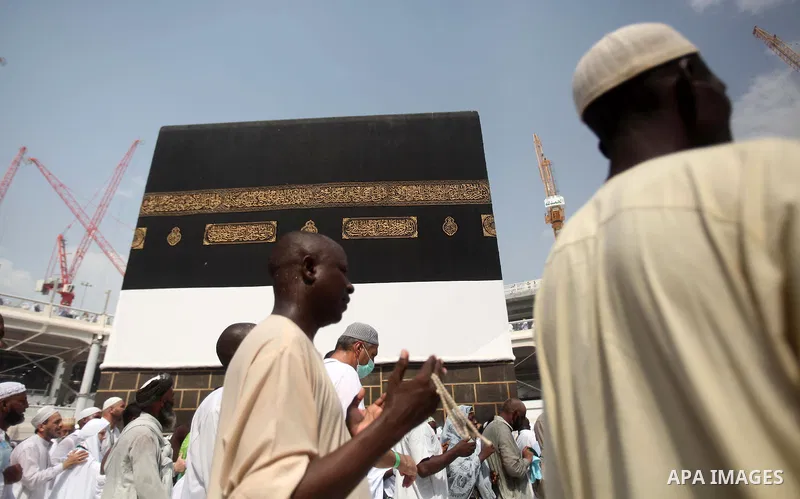 Muslim pilgrims circumventing around the holly Kaaba located in the center of the Haram Sharif Great Mosque, during the Muslim's Hajj 2014 pilgrimage, in Mecca, Saudi Arabia, 25 September 2014. According to the Muslims h...