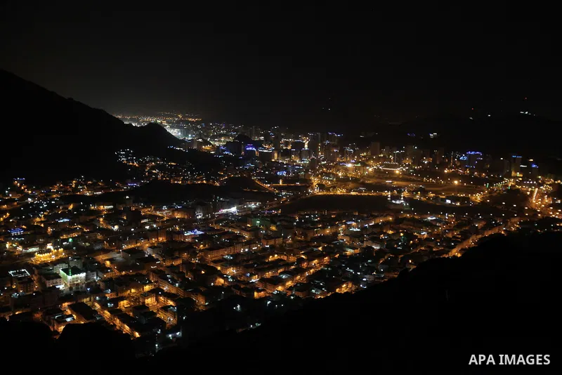 Muslim pilgrims pray at Mount Al-Noor during the annual haj pilgrimage in Mecca, on September 29, 2014, Mount Al-Noor houses Ghar-E-Hira or Hira cave, where Prophet Mohammad is said to have spent a great deal of time in...