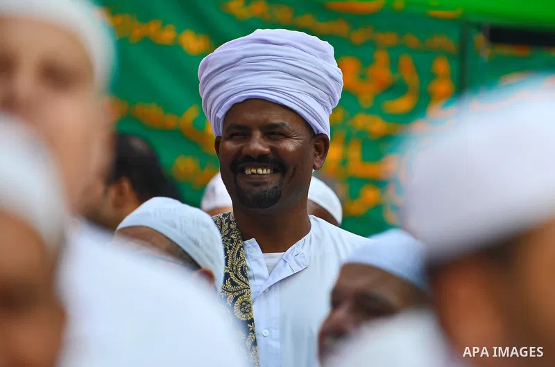 Members of Egyptian sufi muslim group parade the street during a ritual to commemorate the Hijri New Year, also known as Islamic New Year, in Cairo on October 26, 2014. The Islamic year lasts for about 354 days and consi...