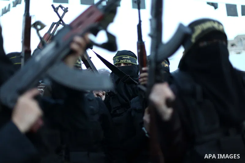 Palestinian armed women belonging to the Islamic Jihad movement take part in ceremony in solidarity with Jerusalem and against the recent visits by Jewish activists to al-Aqsa mosque, in Gaza city November 7, 2014. In re...