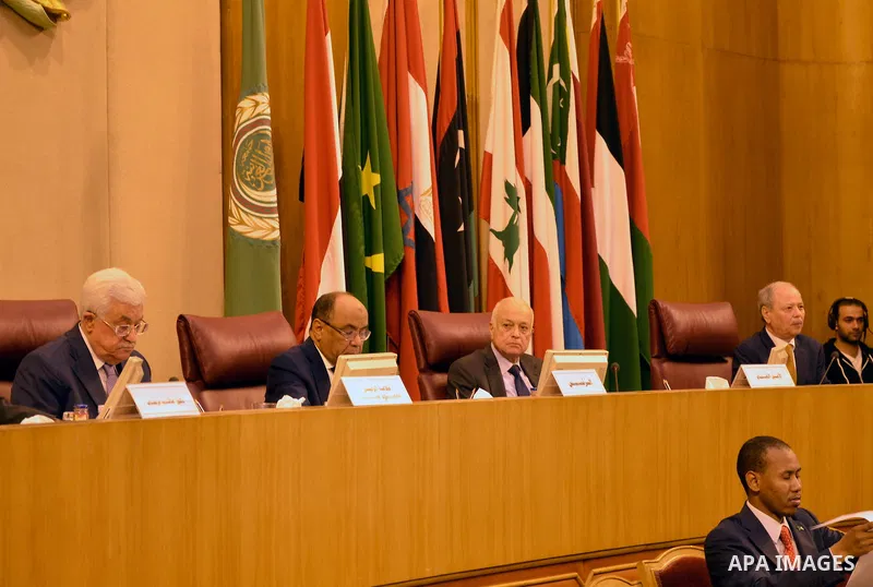 Palestinian President Mahmoud Abbas, Foreign Minister of Mauritania Ahmed Walad Teguedi, Arab League Secretary General Nabil Elaraby, and Deputy Secretary-General of the League of Arab States Ahmed Ben Helli attend the A...