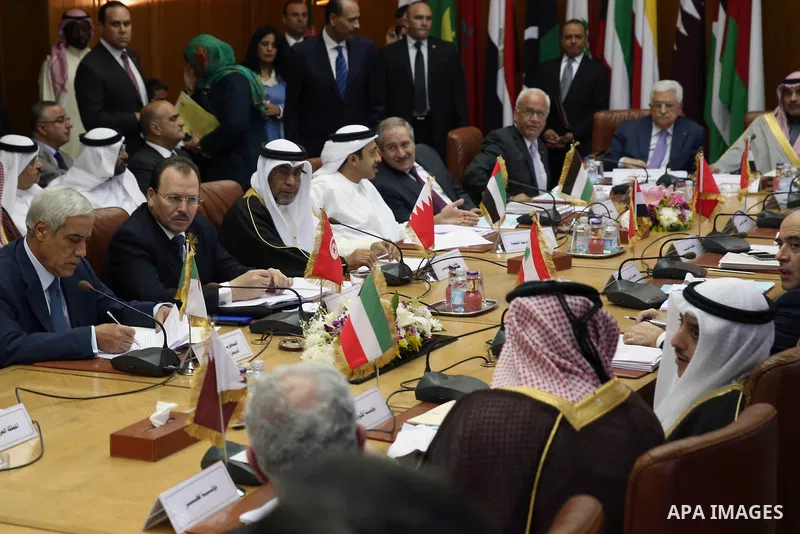 Arab Foreign Ministers attend the Arab League Foreign Ministers emergency meeting at the League's headquarters in Cairo, Egypt, 29 November 2014. The meeting is held to discuss the situation in east Jerusalem. Photo by A...