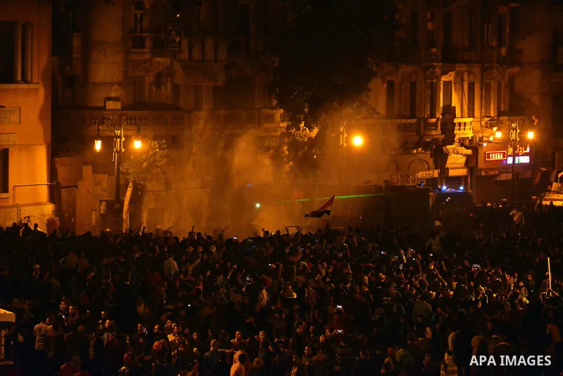 Egyptian anti-Mubarak protesters shout slogans at Abdel Moneim Riad, a main transportation hub for taxis and buses, after hearing the verdict of former Egyptian president Hosni Mubarak, in Cairo, Egypt, 29 November 2014....