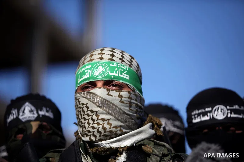 Representatives of various Palestinian armed factions take part in a news conference to condemn the decision of an Egyptian court that banned Hamas' armed wing, in Gaza City February 5, 2015. An Egyptian court last week...