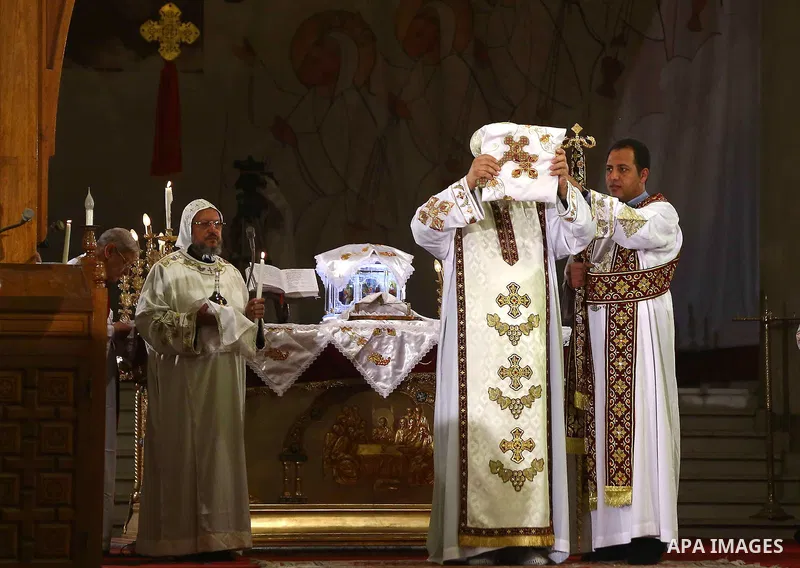 Egypt's Coptic Pope Tawadros II leads a mass to honor the memory of the Egyptian Coptic Christians murdered by Islamic State (IS) group militants in Libya, at Saint-Mark's Coptic Cathedral in Cairo's al-Abbassiya distric...