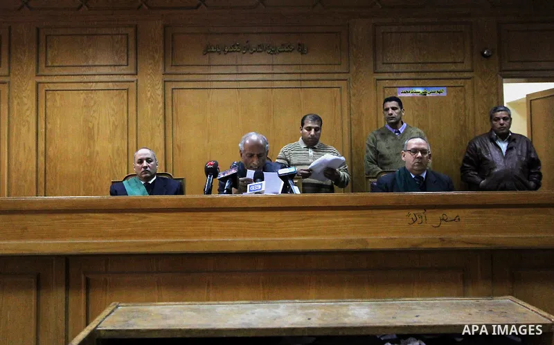The Judge speaks during the trial of Former Egyptian oil minister Sameh Fahmy at a court, in Cairo, Egypt, February 21, 2015. An Egyptian court acquitted former oil minister Sameh Fahmy of charges of selling cheap gas to...