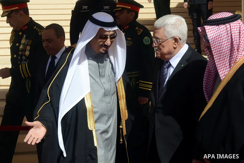 Saudi King Salman bin Abdulaziz receives Palestinian President Mahmoud Abbas in Riyadh, on February 23, 2015. Photo by Thaer Ganaim
