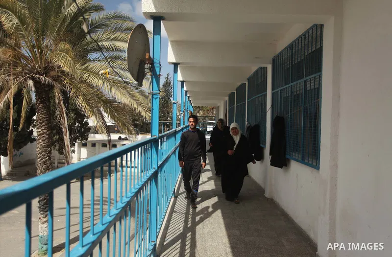 Displaced Palestinians take shelter at Beit Hanoun School in the northern Gaza Strip February 28, 2015. More than 100,000 homes in the Gaza Strip were damaged or destroyed in Israeli bombardment during the 50-day conflic...