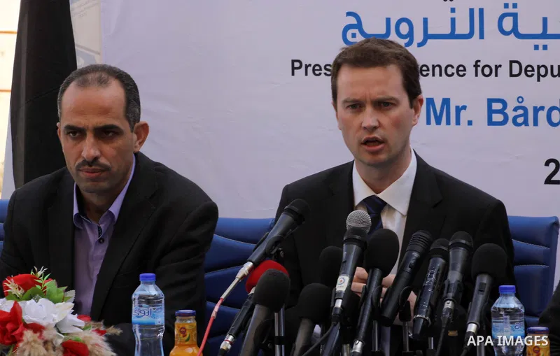 Deputy Foreign Minister of Norway Bard Glad speaks during a press conference in Gaza city on March 05, 2015. Photo by Mohammed Asad