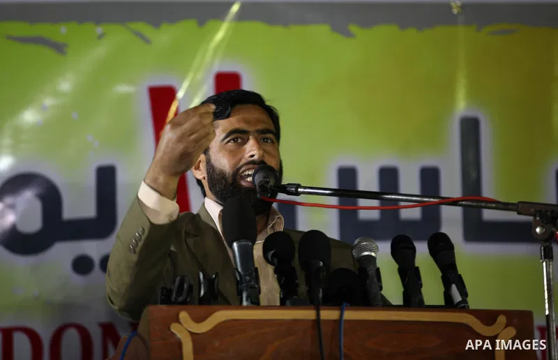 Mushir Al Masri, a Hamas MP and media spokesman, gives a speech during a rally against the Palestinian President Mahmoud Abbas, in Jabaliya in the northern Gaza Strip, March 29, 2015. Palestinian President Mahmoud Abbas...