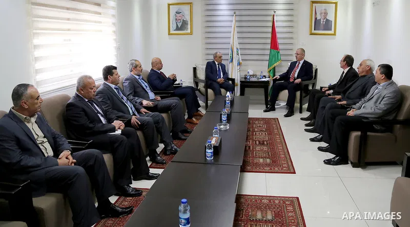 Palestinian prime minister Rami Hamdallah during his tour in the West bank city of Ramallah, on march 30, 2015. Photo by Prime Minister Office