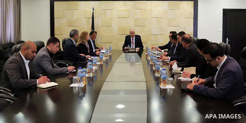 Palestinian prime minister Rami Hamdallah during his tour in the West bank city of Ramallah, on march 30, 2015. Photo by Prime Minister Office