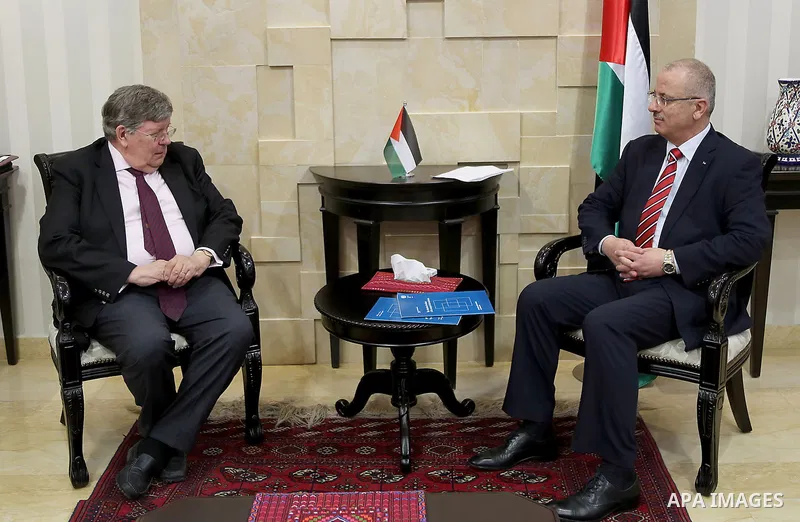Palestinian prime minister Rami Hamdallah during his tour in the West bank city of Ramallah, on march 30, 2015. Photo by Prime Minister Office