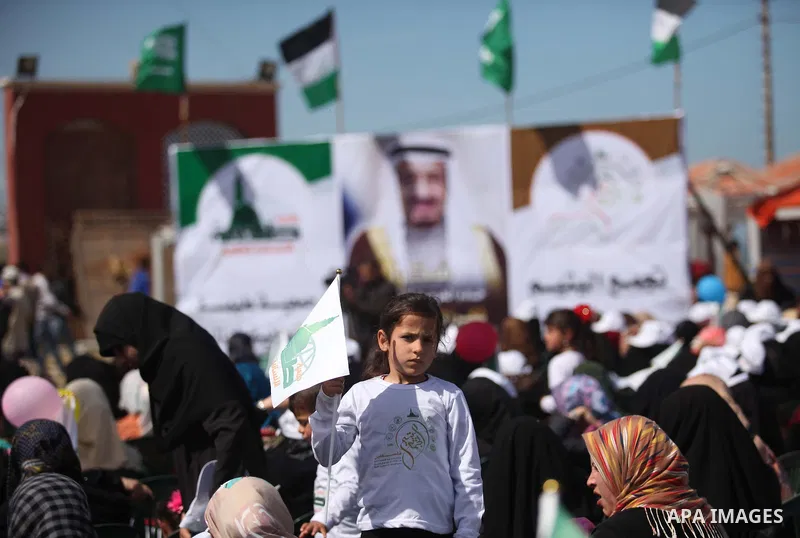 Palestinian orphans attend a ceremony to mark the Orphan Day, in Gaza city, on April 2, 2015. Photo by Ashraf Amra