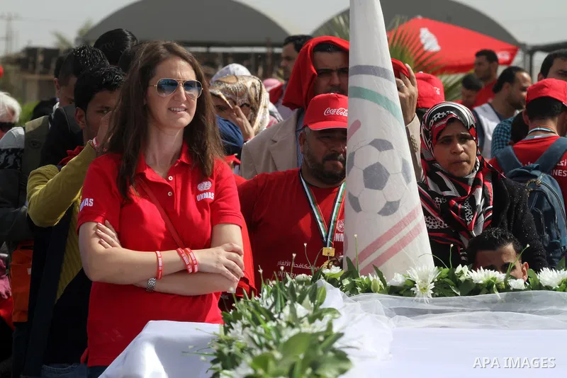Palestinian and foreign activists attend an event organized by United Nations at a U.N-run training center in Khan Younis in the southern Gaza Strip April 8, 2015. The event was aimed at raising awareness on the impact o...