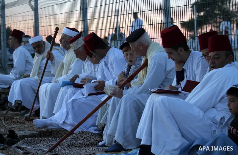 Members of the Samaritan sect take part in a traditional pilgrimage marking the holiday of Passover atop Mount Gerizim near the West Bank city of Nablus, on May 9, 2015. Samaritans have been present on the Land of Israel...