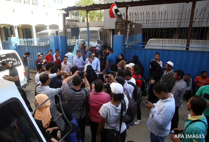 Relatives of executed members of Ansar Beit al-Maqdis, mourn outside a morgue, in Cairo on May 17, 2015. Egypt executed six men Sunday convicted of belonging to the Sinai-based militant group Ansar Beit al-Maqdis and con...