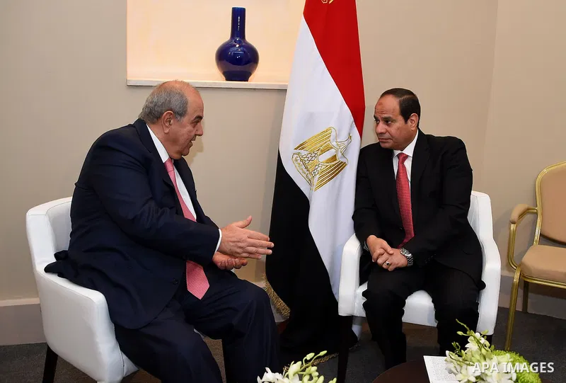 Egypt's President Abdel-Fattah el-Sissi meets with Deputy Iraqi President Iyad Allawi at the World Economic Forum at the King Hussien convention center, Southern Shuneh, Jordan, May 22, 2015. Abdel-Fattah el-Sissi, who h...