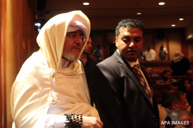 Participants listen to a speech during a conference at the Cairo hotel in the capital Cairo, on May 25, 2015. A four-day meeting of Libyan tribal leaders opened earlier in the day with the aim of exploring ways to unite...