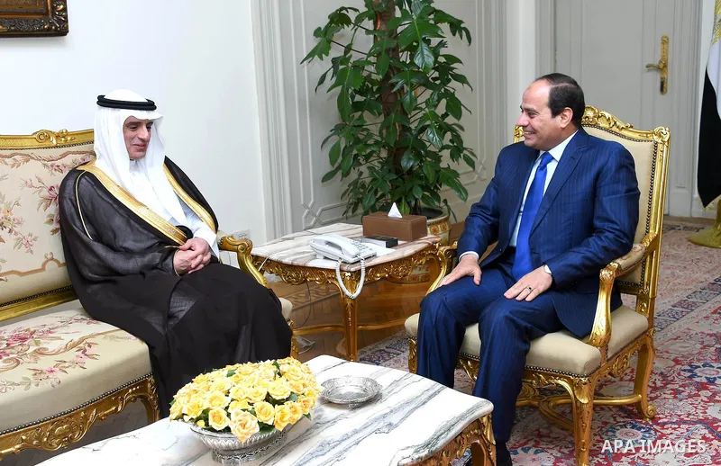 Egyptian President Abdel-Fattah el-Sissi meets with the new Saudi Foreign Minister Adel al-Jubair, in Cairo on May 31, 2015. Photo by Egyptian Presidency