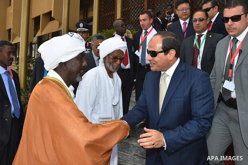 Egyptian President Abdel Fattah al-Sisi attends Sudanese President Omar al-Bashir's swearing in ceremony for another term of five years at the parliament in Khartoum, on June 2, 2015, a month and a half after his victory...