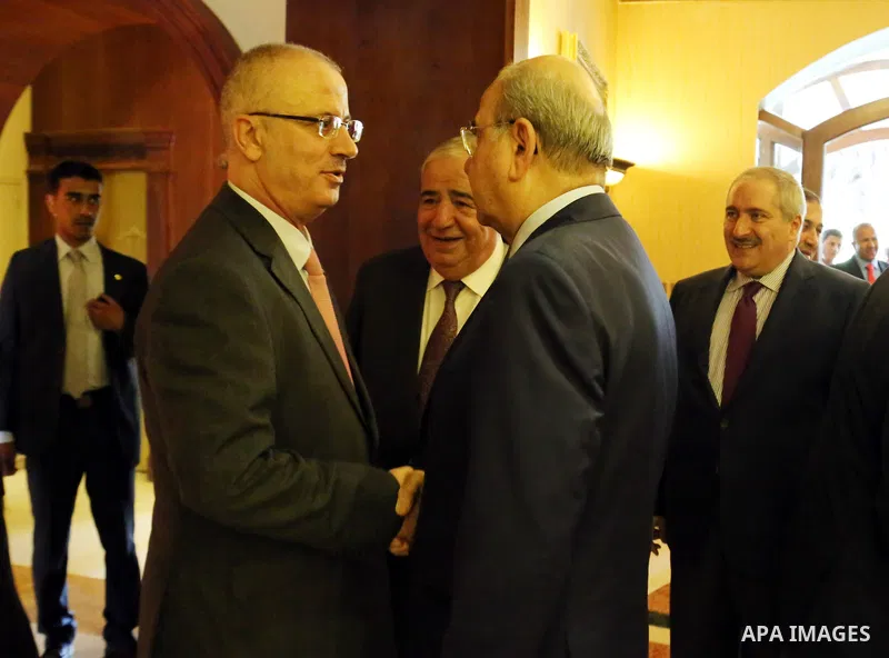 Palestinian Prime Minister Rami Hamdallah meets with Jordanian Prime Minister Abdullah Ensour in Amman on June 06, 2015. Photo by Prime Minister Office