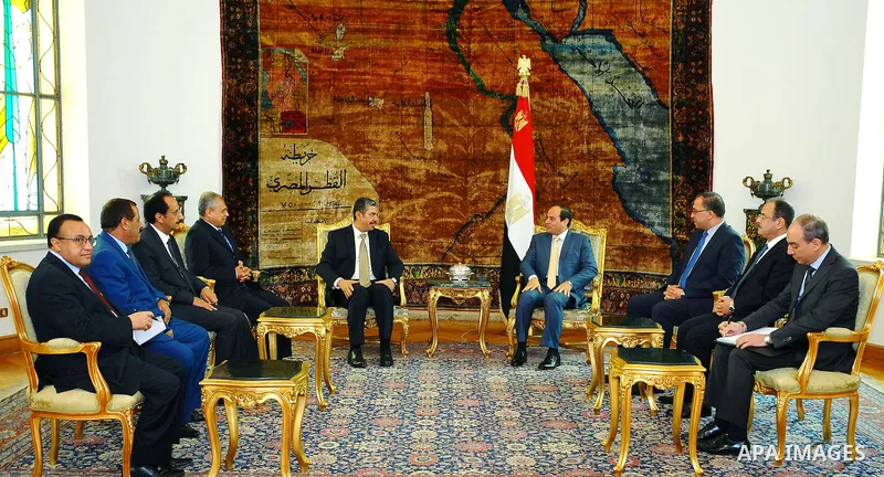Egyptian President Abdel Fattah al-Sisi meets with Deputy Prime the Republic of Yemen and the Prime Minister, in Cairo on July 12, 2015. Photo by Egyptian Presidency