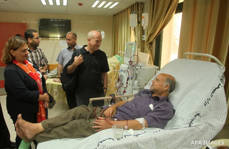 Head of the Red Cross mission in Israel and the Palestinian territories Jacques De Maio, visits the al-Aqsa Martyrs Hospital in Deir al-Balah in the northern Gaza Strip July 29, 2015. Photo by Ashraf Amra