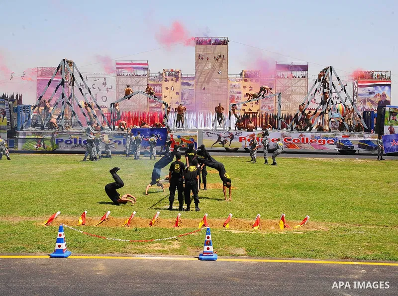 Egyptian police officers demonstrate their skills during at the police academy in Cairo, Egypt July 29, 2015. Photo by Egyptian President Office