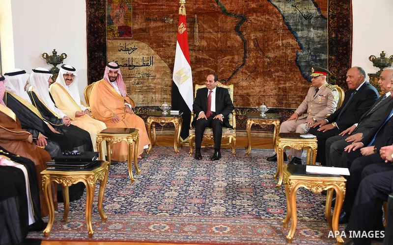 Egyptian President Abdel Fattah al-Sisi meets with Saudi deputy Crown Prince and Minister of Defence Mohammed bin Salman in the Egyptian capital, Cairo, July 30, 2015. Photo by Egyptian President Office