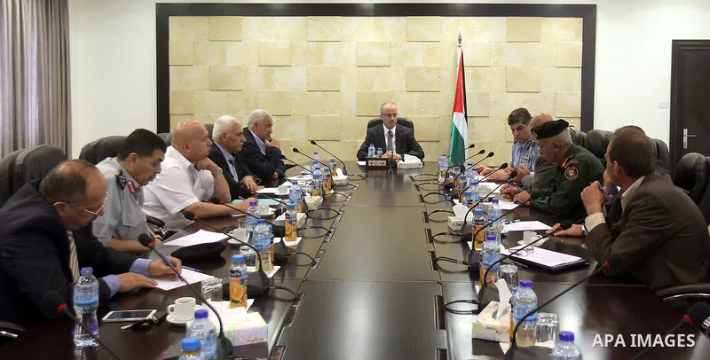 Palestinian Prime Minister Rami Hamdallah meets with Palestinian security chiefs, in the West Bank city of Ramallah on August 9, 2015. Photo by Prime Minister Office